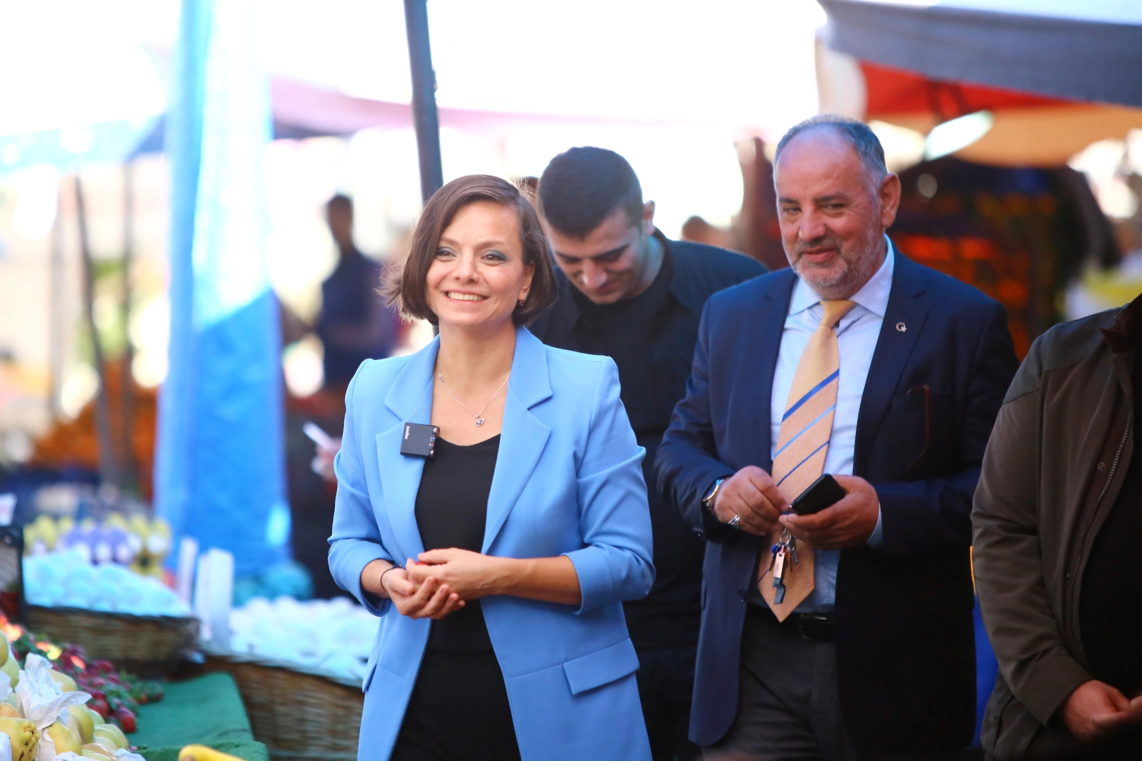 İzmir Karabağlar’da bayram öncesi sokaklar değil, Bozyaka Pazaryeri kullanılacak