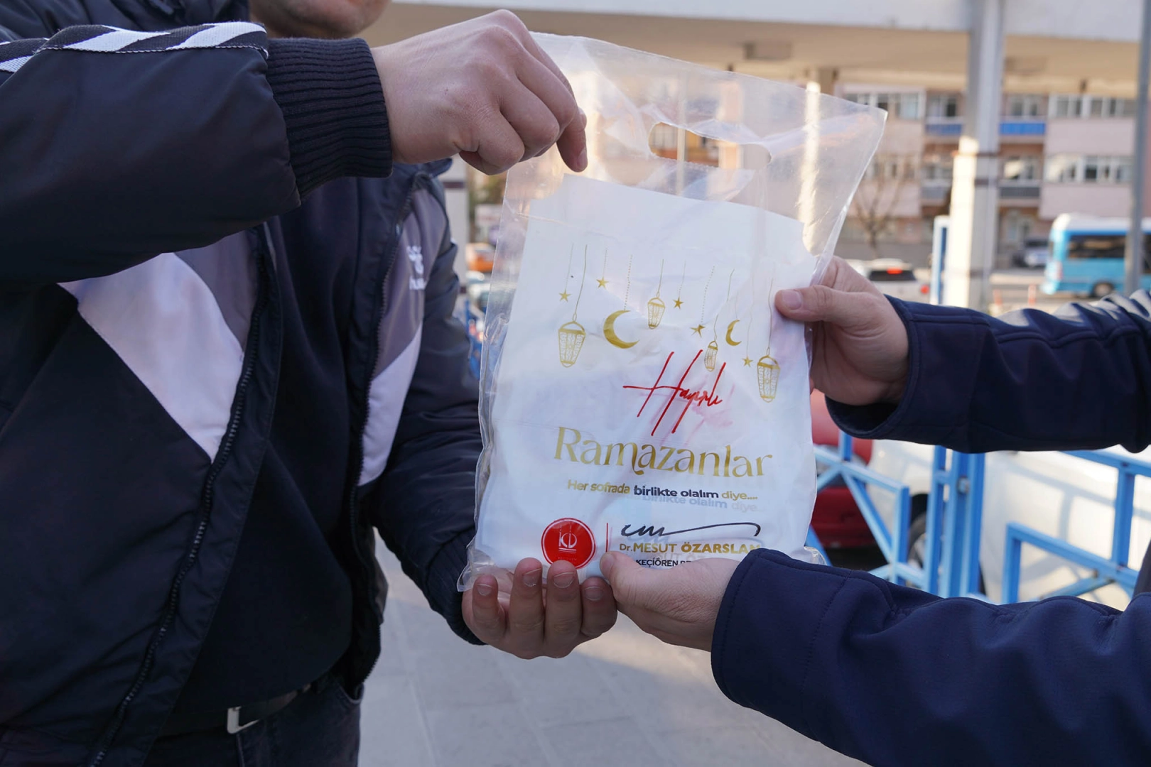 Ankra Keçiören Belediyesi’nden kumanya ve tatlı ikramı