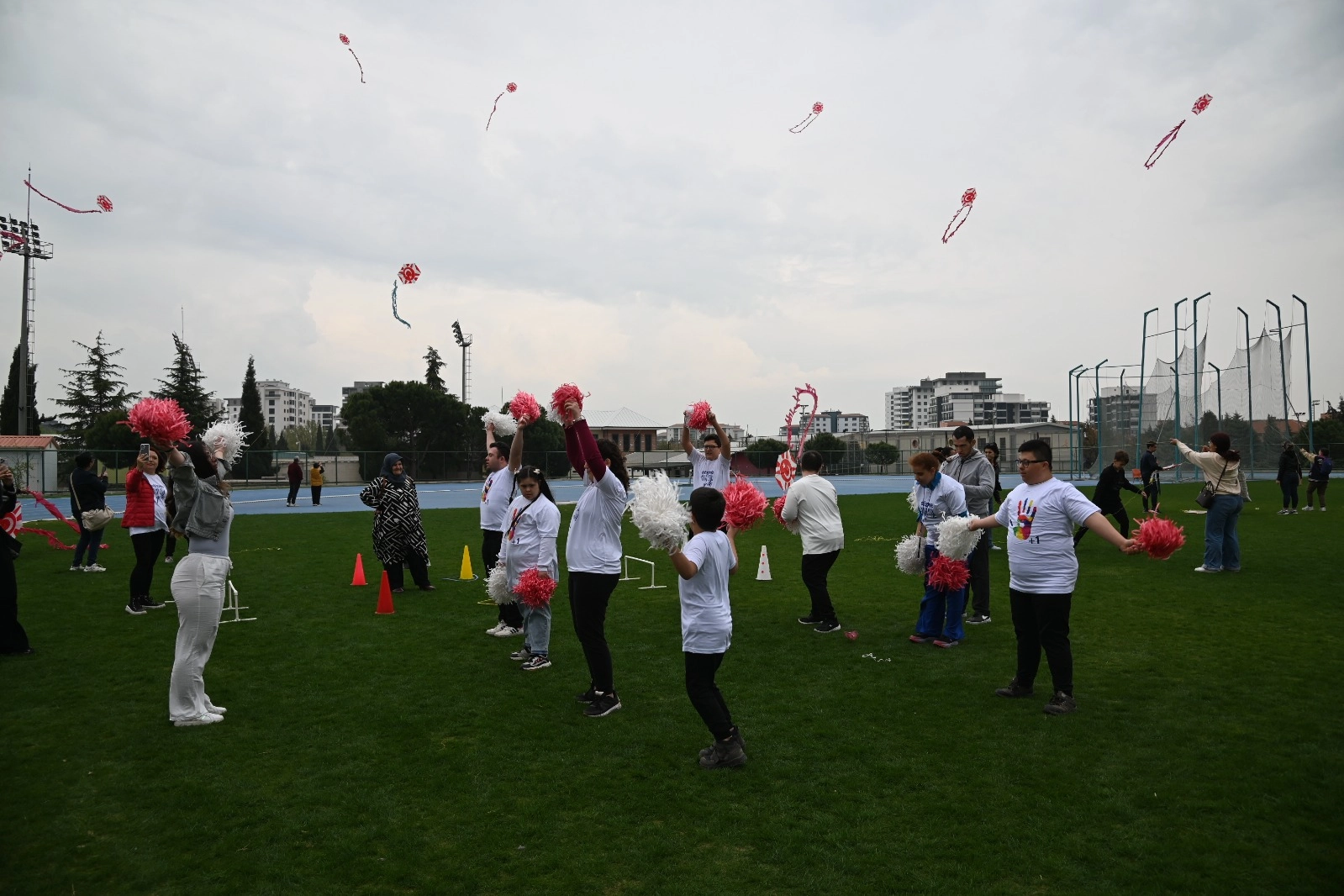 Manisa’da özel bireyler için renkli şenlik