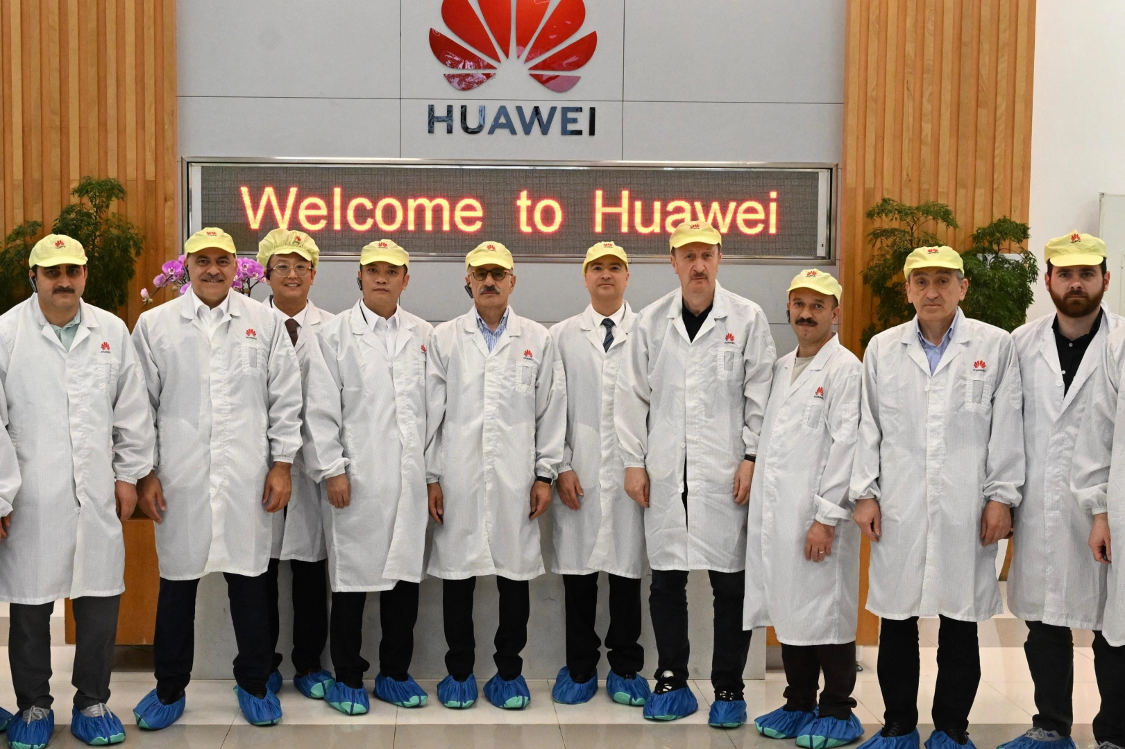 Bakan Uraloğlu Çin'de... Gündem 5G, yapay zeka ve yerli üretim