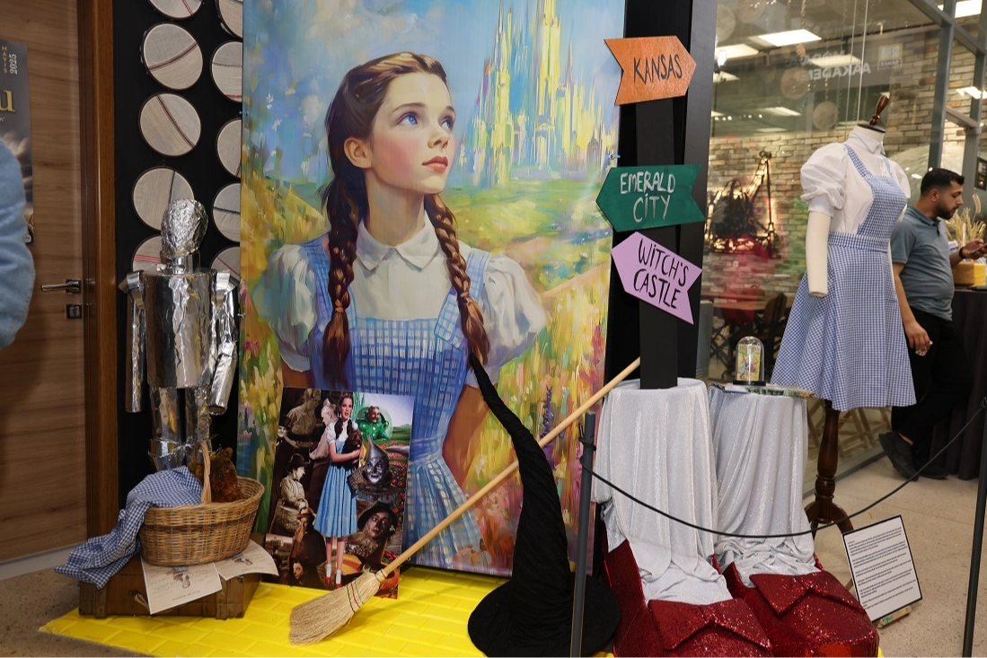 KO-MEK Moda Akademisi’nden 'vitrin' sergi