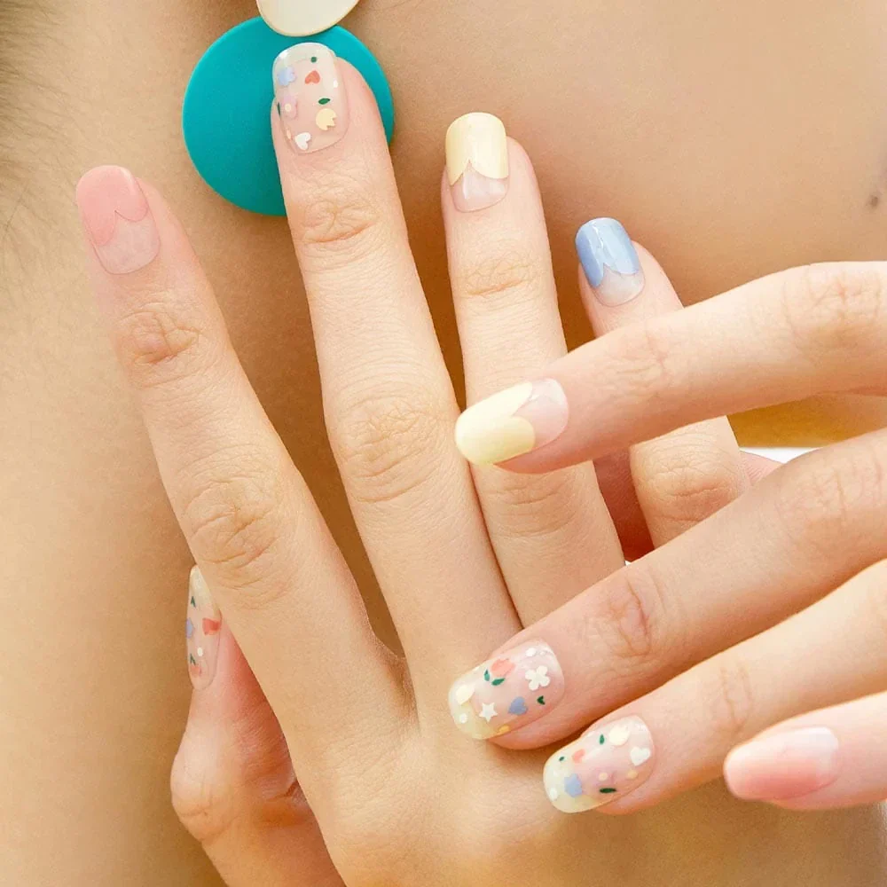 2025’in En Trend Jel Tırnak Renkleri ve Desenleri