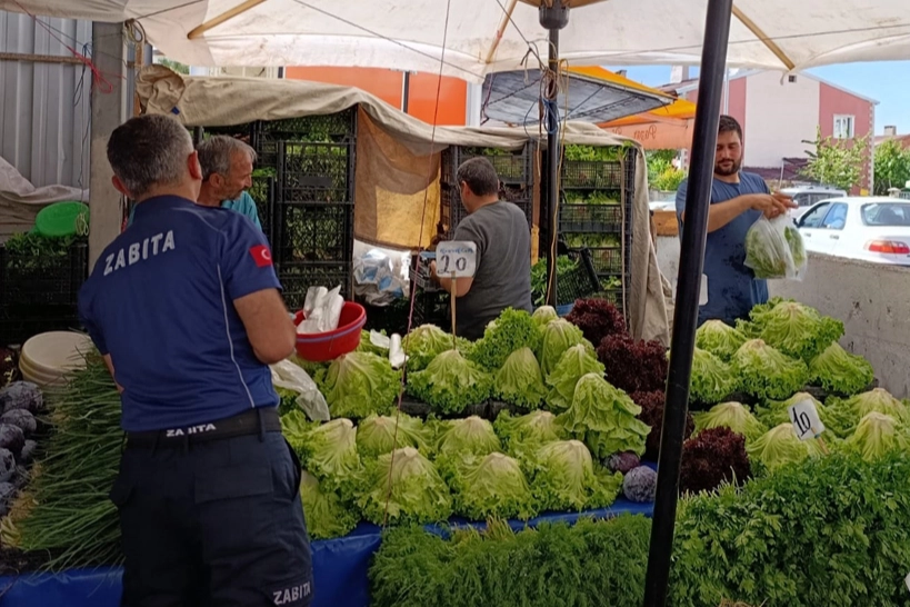 Sivas Zabıtası'ndan pazarlarda tartı denetimi