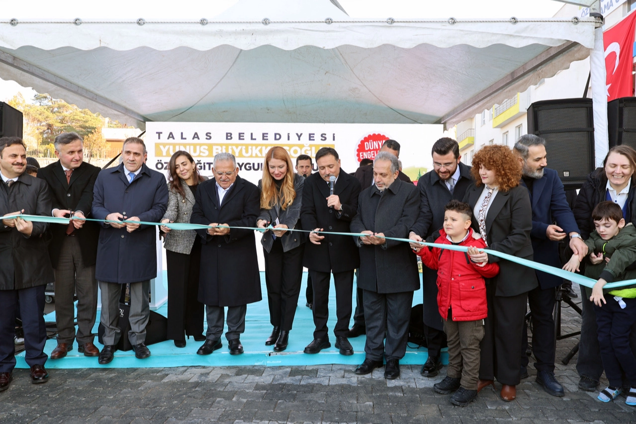 Mustafa Yalçın'a özel övgü