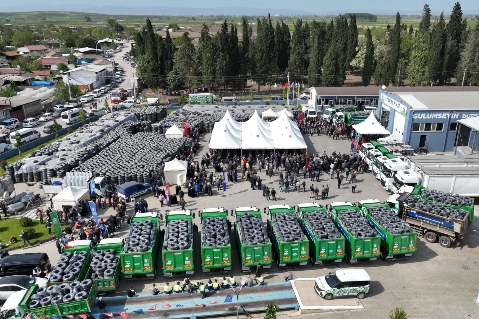 Bursa Büyükşehir'in tarlada izi var... Bursa'da 2025'te üreticiye Büyükşehir nefesi