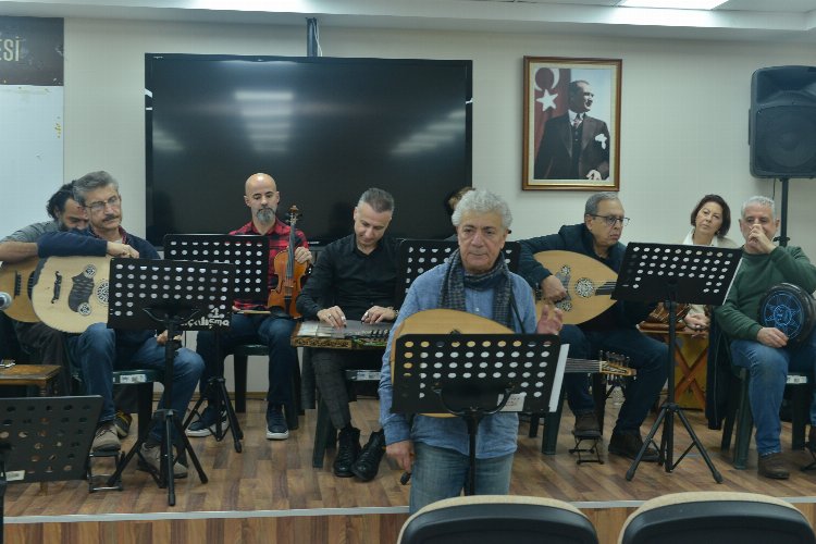 Bursa Nilüfer’de şarkılar iyilik için söyleniyor