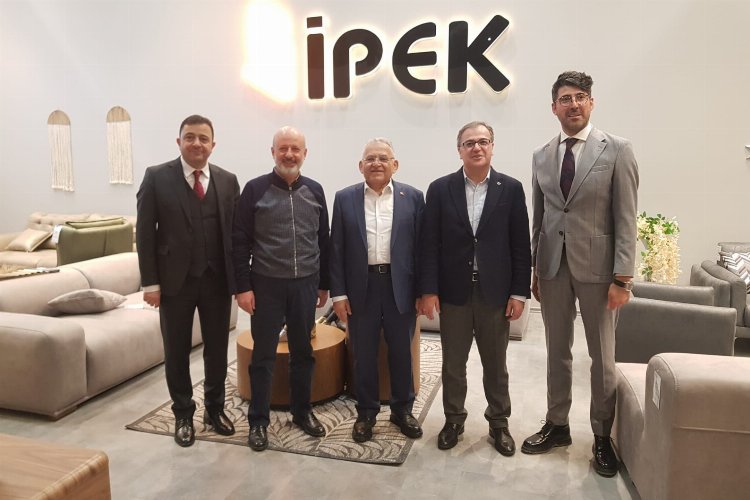Dr. Memduh Büyükkılıç İstanbul Fuarı’nda