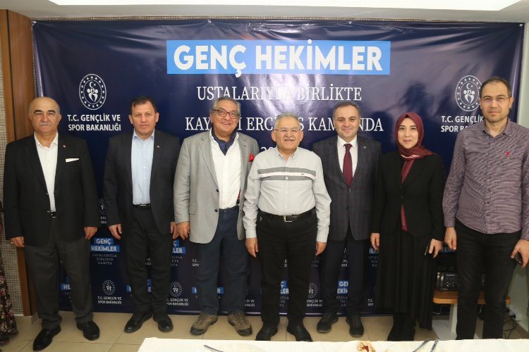 Kayseri’de hekimlerden anlamlı kamp