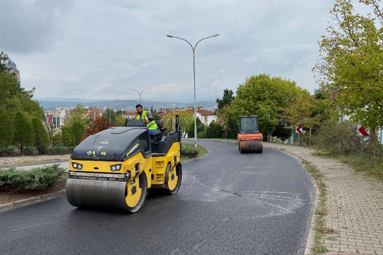 Kocaeli 17 Ağustos Bulvarı’nda üstyapı yenileniyor
