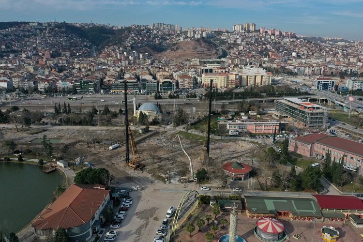 İzmit Millet Bahçesi’nde çalışma devam ediyor