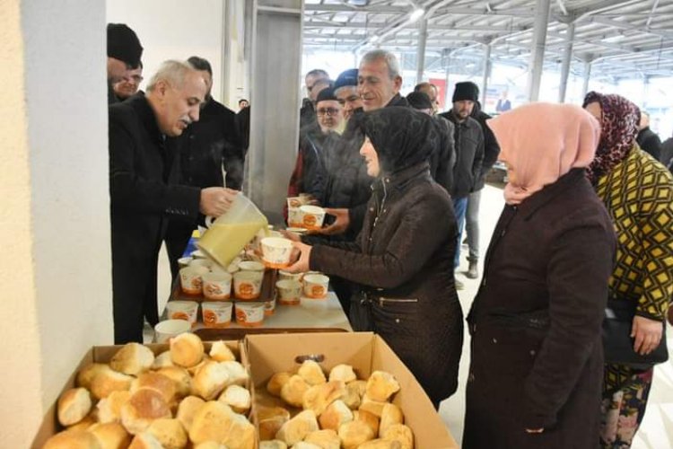 Bursa Yenişehir’de Kapalı Pazar Yeri hizmete girdi