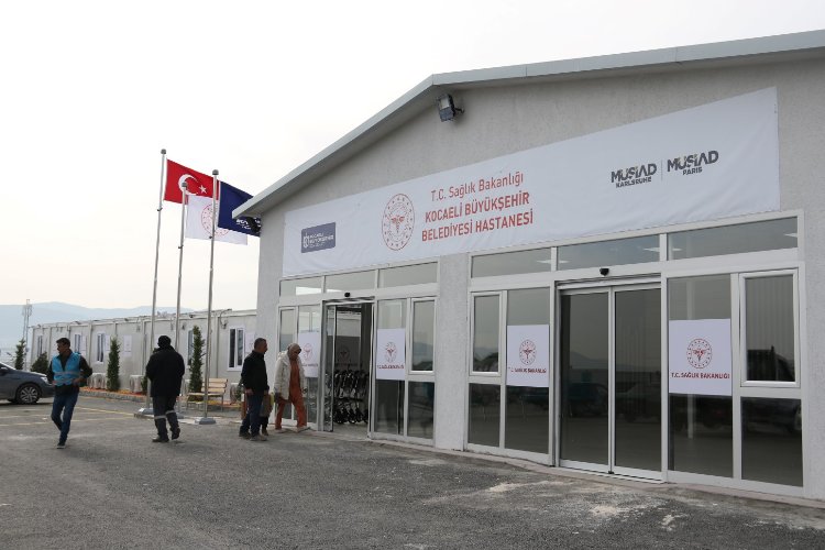 Defne’deki Kocaeli’nin hastanesinden 400’e yakın hasta şifa buluyor