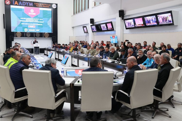 Gölcük Belediyesi’nden Bakanlara Hatay brifingi