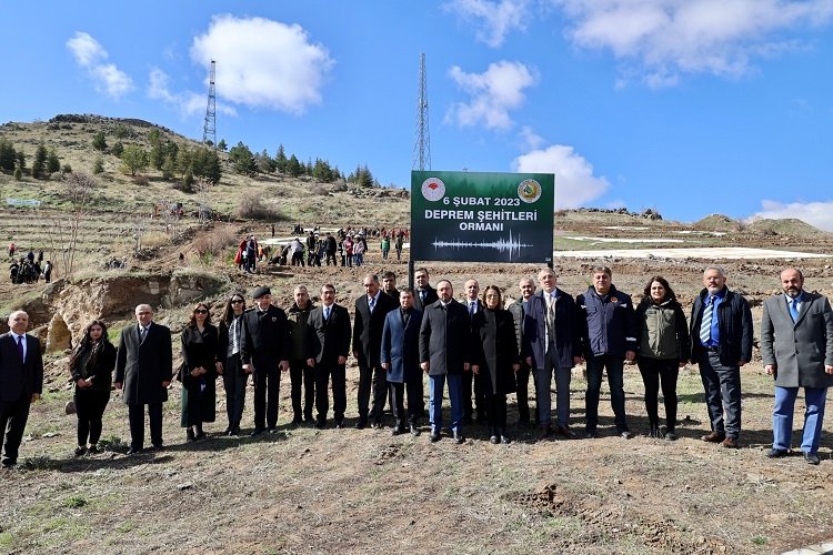 Nevşehir’de deprem şehitlerine hatıra ormanı