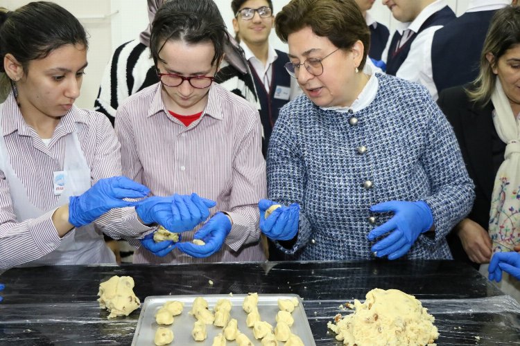 Özel öğrencilerden ‘Anne Kurabiyesi’