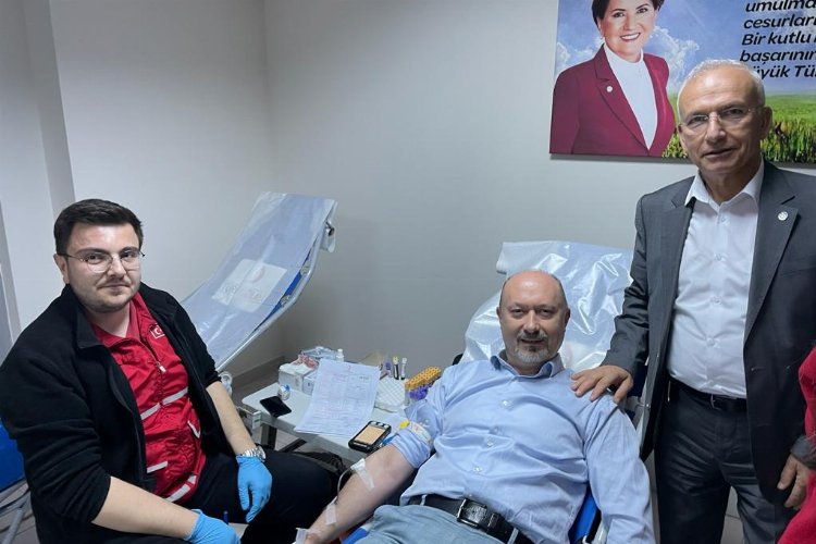 İYİ Parti Bursa’dan anlamlı bağış!