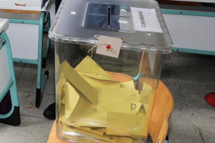 Yurt dışı oylar ilk tura oranla rekor kırdı… Sandıklarda son dakikalar