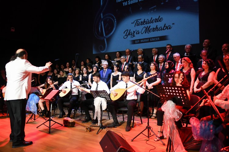 İzmir Karabağlar’da yaza türkülü ‘merhaba’
