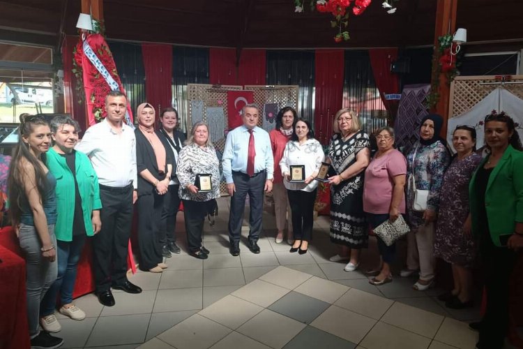 Bilecik’te Güneş Spor Kulübü kadınlarının el emekleri sergilendi