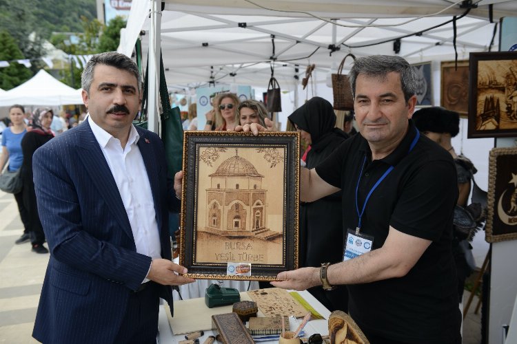 Bursa Yıldırım’da el emekleri görücüye çıkıyor