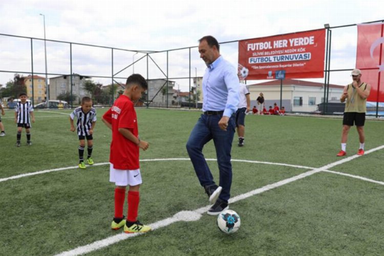 Silivri’de Gümüşyaka Spor Tesisleri’ne turnuvalı açılış