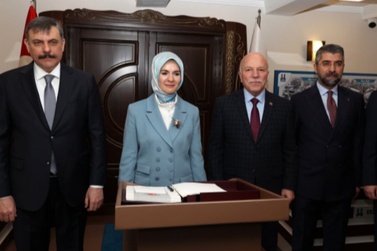 Bakan Göktaş’tan Başkan Sekmen’e sosyal projeler teşekkürü