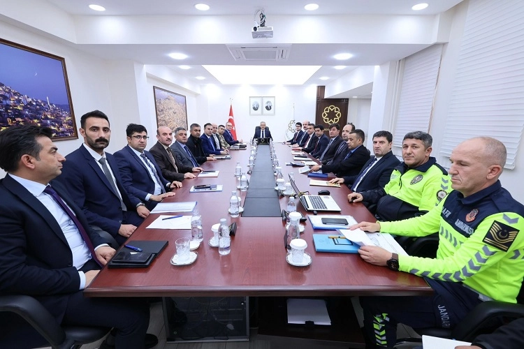 Mardin’de “Kış Mevsimi Trafik Tedbirleri” Toplantısı