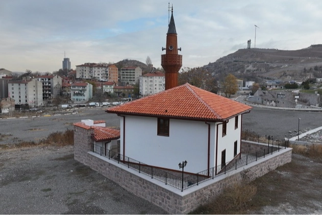Ankara Büyükşehir’den Hamidiye Camii’ne dokunuş
