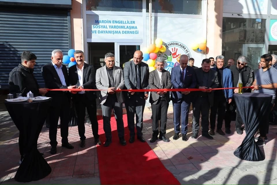 Mardin Engelliler Derneği’ne görkemli açılış