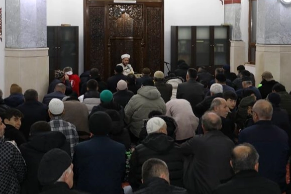 Bursa İnegöl’de Hafız Abdullah Altun sesiyle mest etti