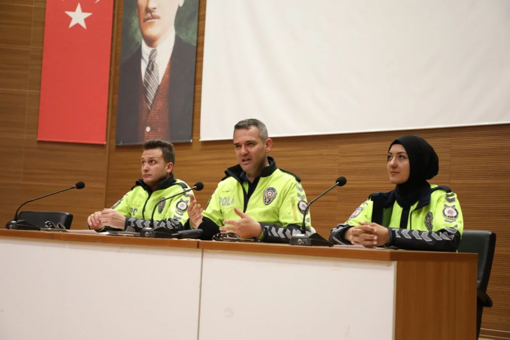 Kayseri Melikgazi personeline trafik güvenliği eğitimi