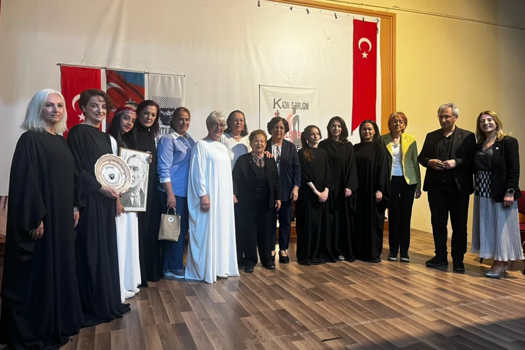 KİGDER’den ‘Bana Ellerini Ver’ oyunu