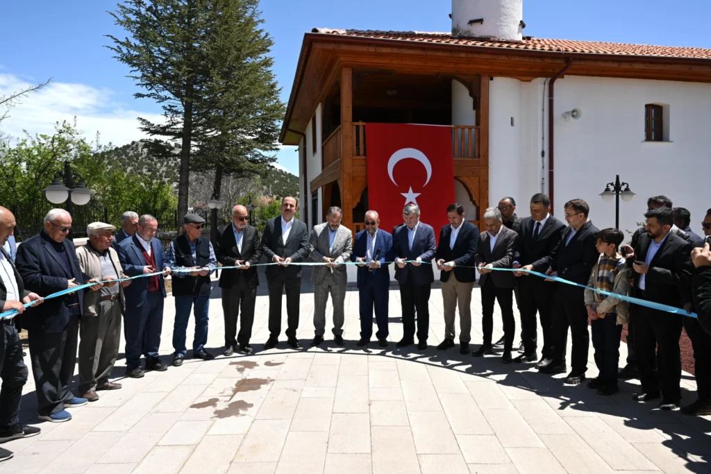 Konya’da Ecevitzade Kadı Mehmed Efendi Camii açıldı
