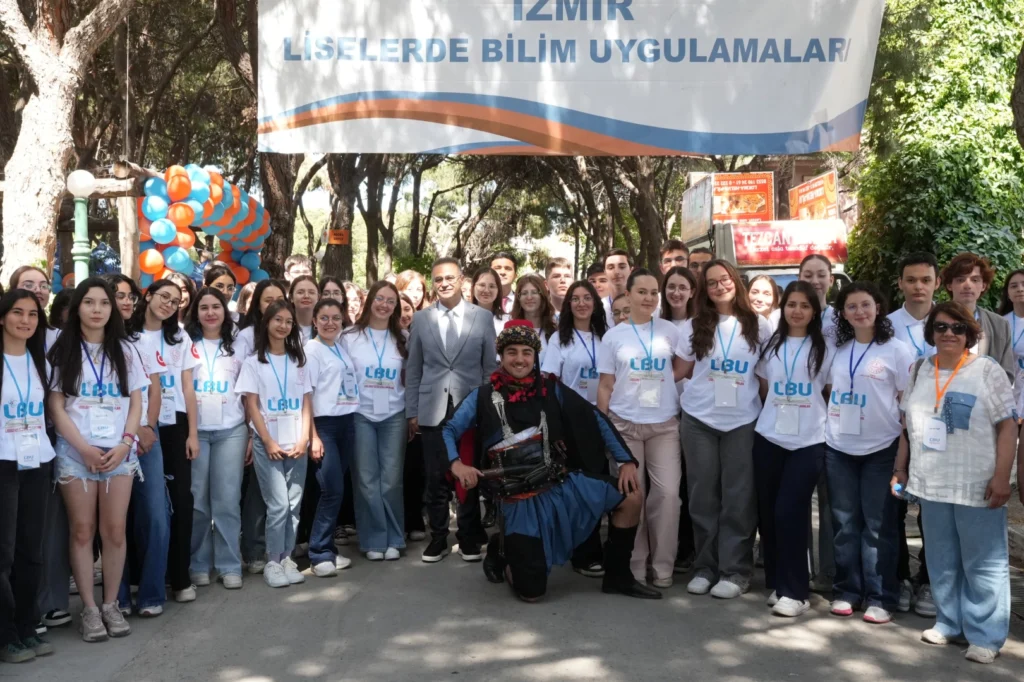 “Liselerde Bilim Uygulamaları” programıyla öğrenciler projelerini sergiledi