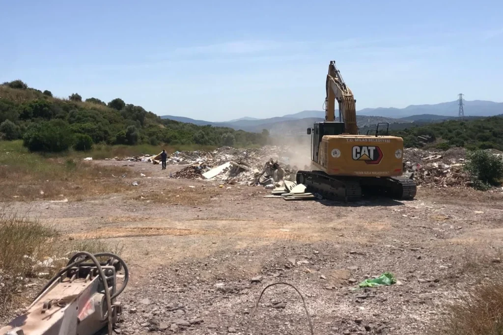 Muğla Milas’ta temiz bir çevre için çalışmalar gerçekleştiriyor