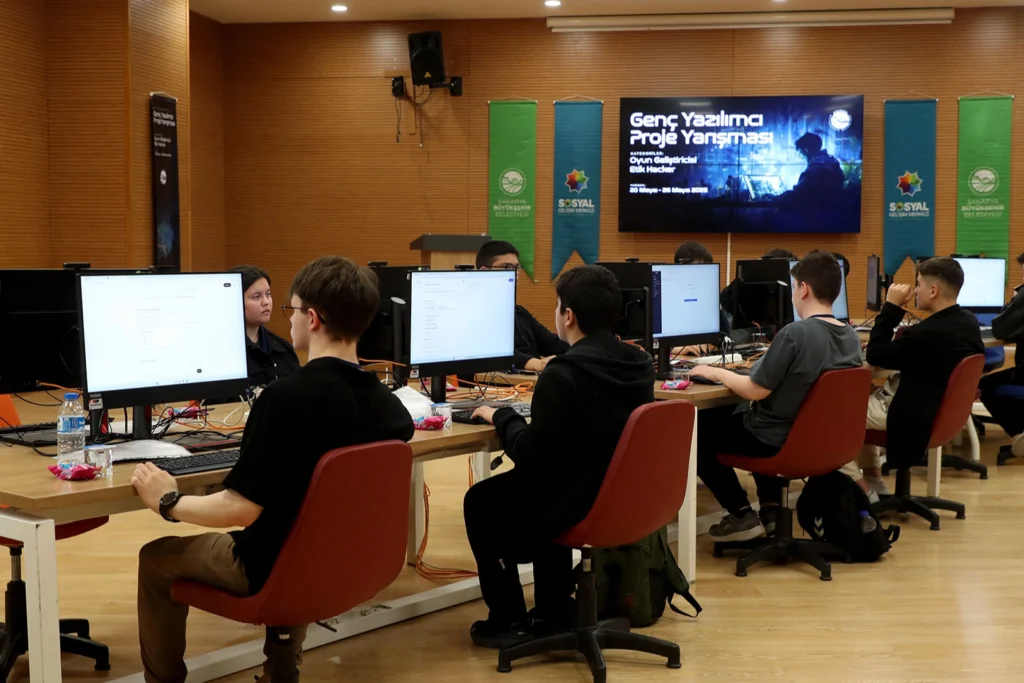 Sakarya’da ‘Etik Hacker’ yarışması tamamlandı