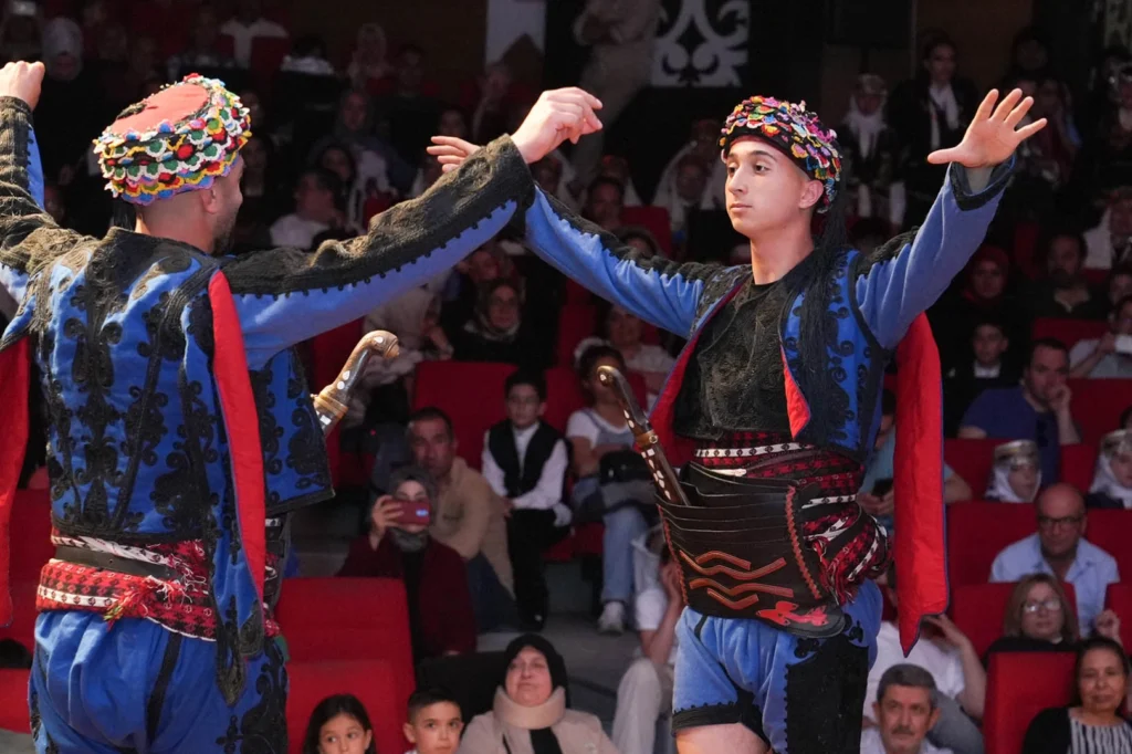 ‘Yedi Bölge Tek Yürek’ gösterisine büyük ilgi
