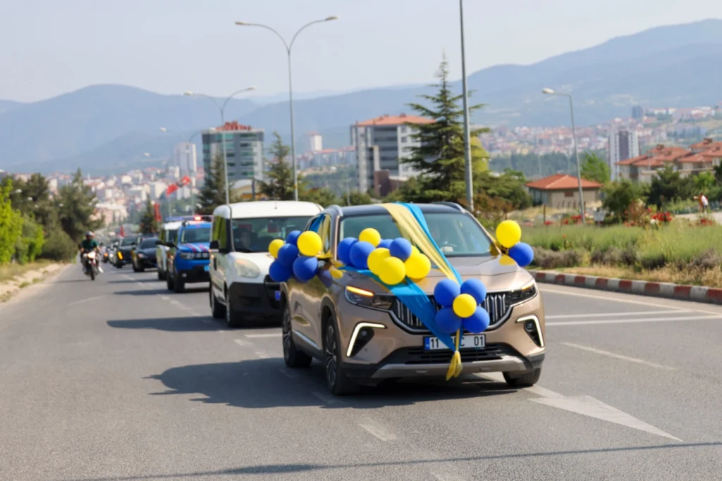 Bilecik’te sünnet töreninde TOGG’lu kortej