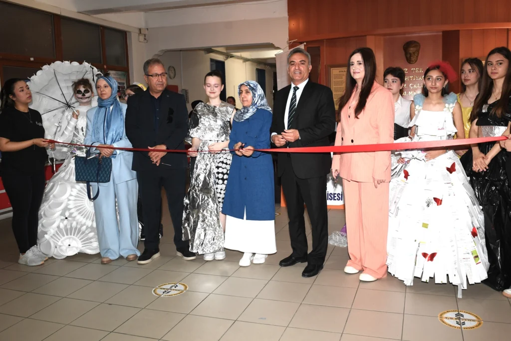 Bursa Osmangazi’de liseli öğrencilere ‘çevre’ aşısı