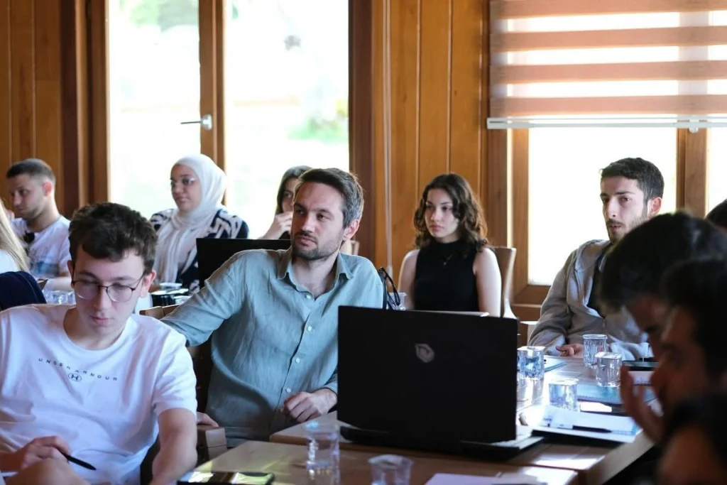 Kocaeli’de genç zihinler yapay zekâyı konuştu