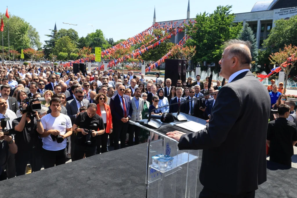 Saraçhane’de geleneksel bayramlaşma