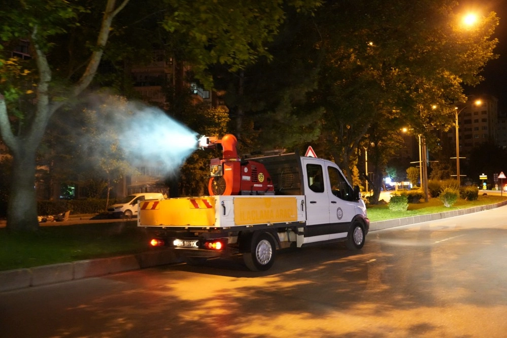 Eskişehir Büyükşehir’den haşerelerle yoğun mücadele
