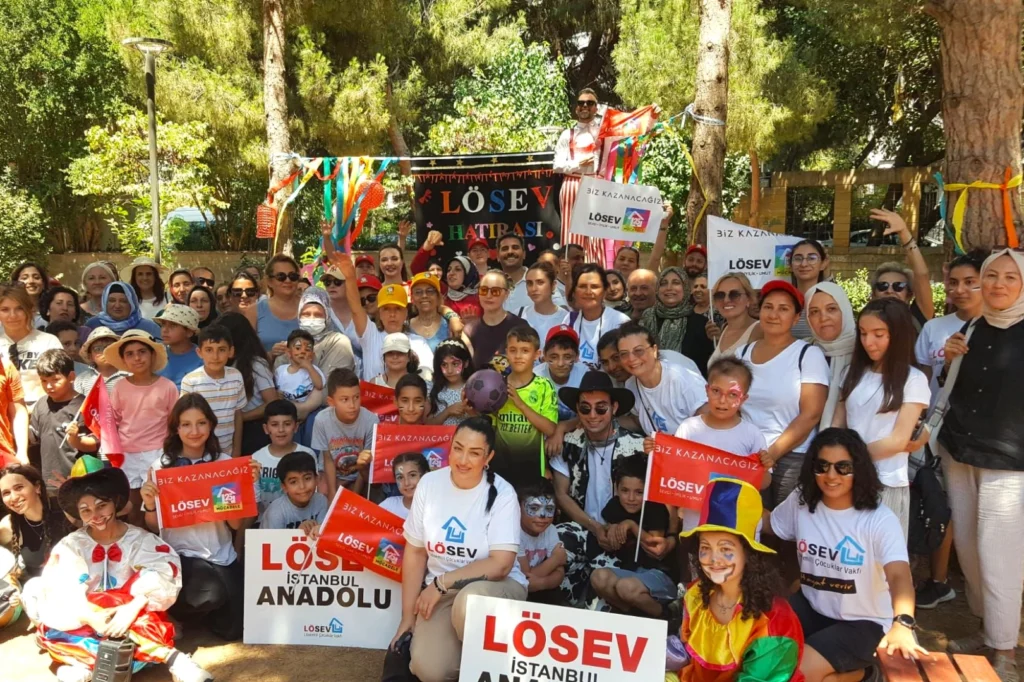 İstanbul Anadolu Yakası’nda LÖSEV pikniği