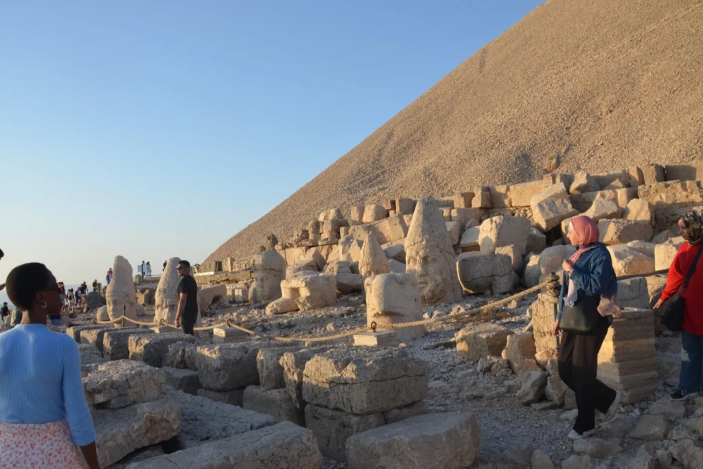 Kültürler Nemrut’ta buluştu