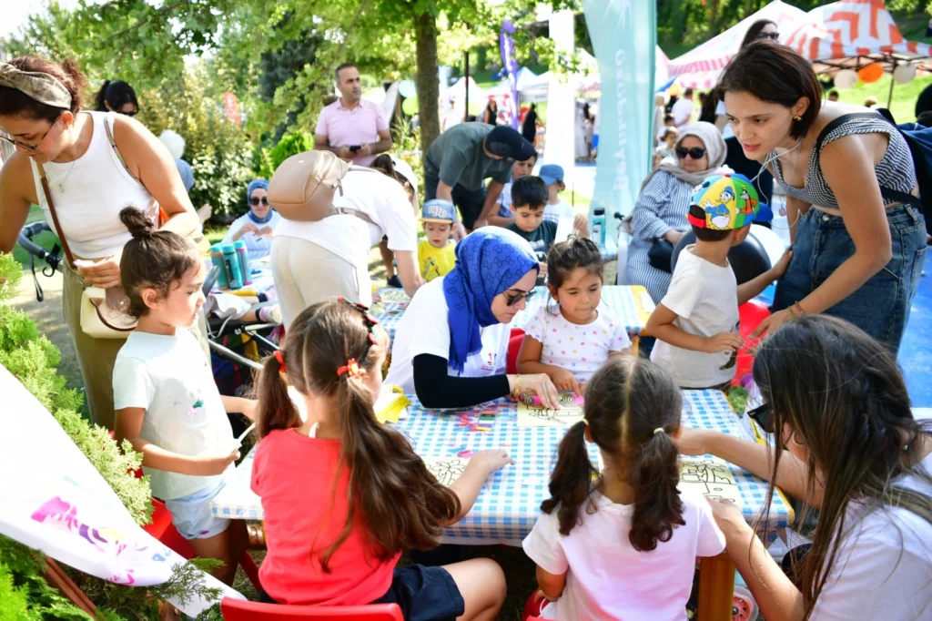 İstanbul Beylikdüzü’nde çocuklar yazı uğurladı