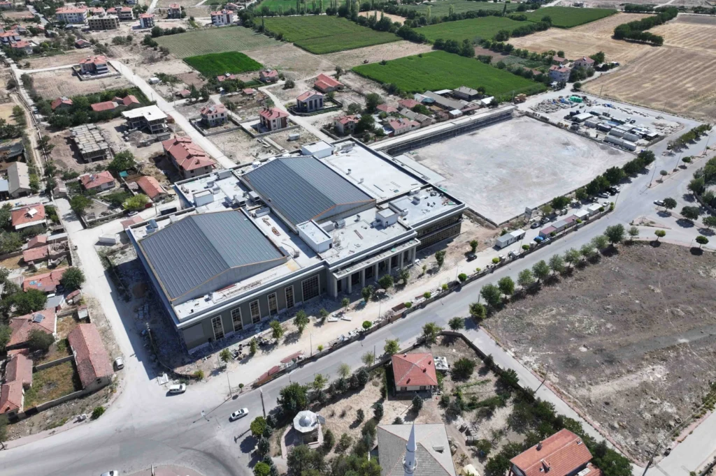 Konya Karatay’da bu tesis 16 branşta spor imkanı sunacak