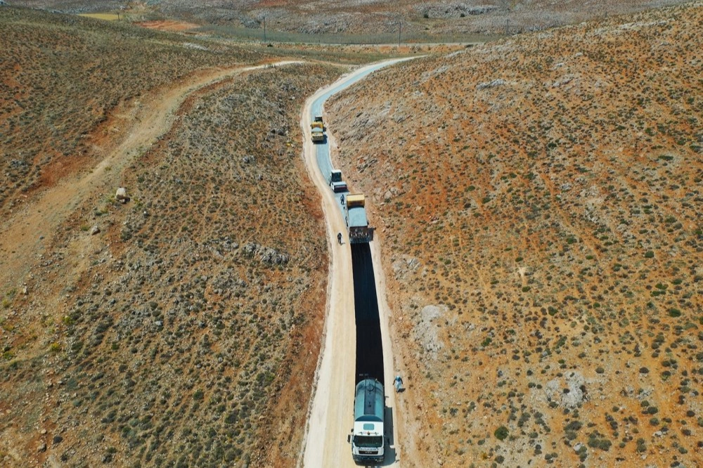 Malatya Büyükşehir’in yol mesaisi tam gaz
