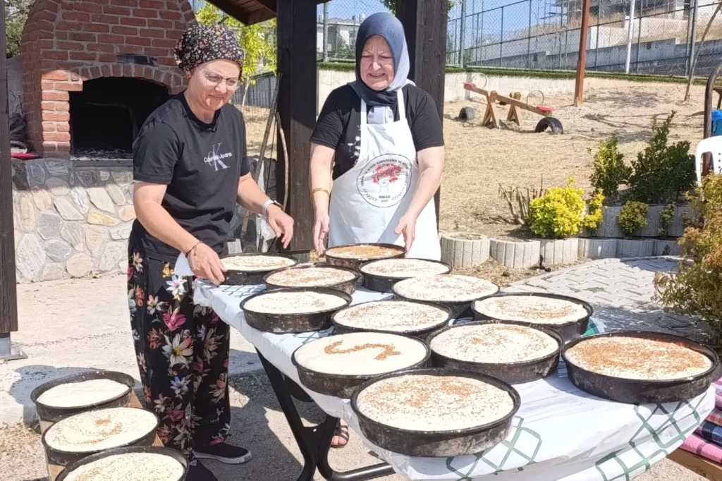 Bursa’da İrfaniyeli kadınlar ekmekle dayanışmayı mayaladı
