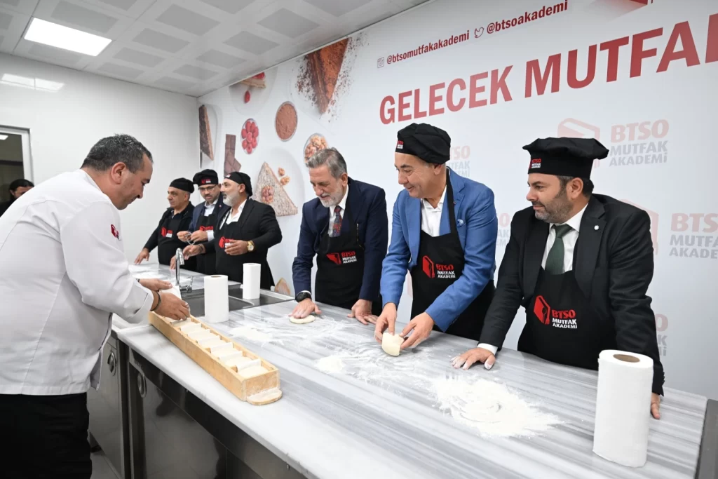 BTSO Mutfak Akademi’ye yemek sanayicilerinden tam not