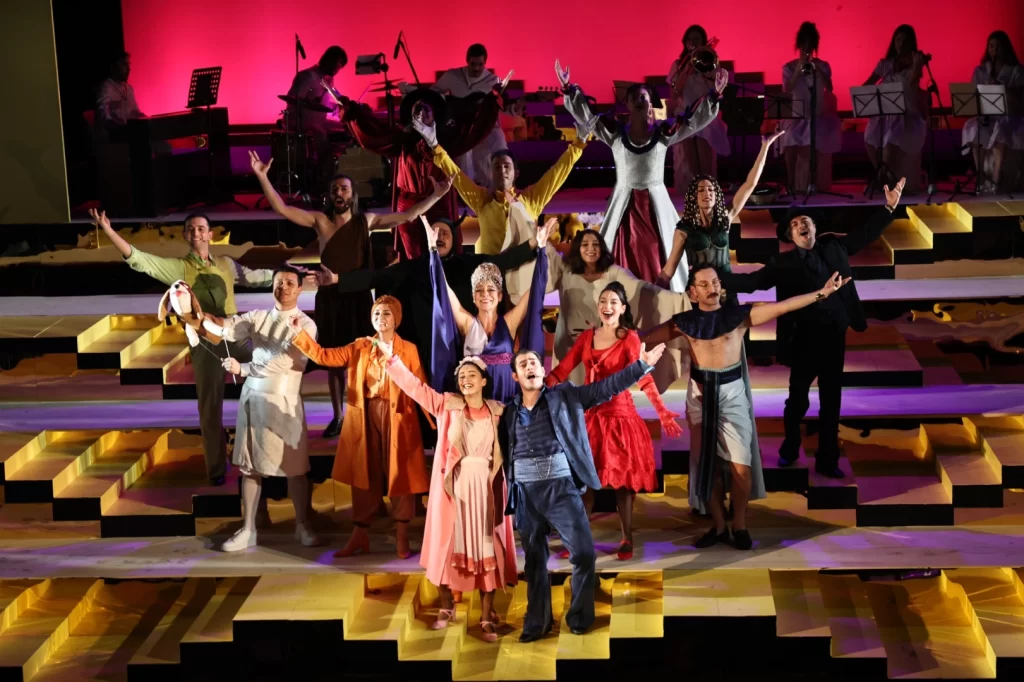 Bursa Nilüfer’de sezona ‘Lüküs Hayat’ ile görkemli açılış